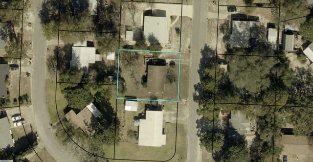 325 Avon Lane, Mary Esther, FL 32569