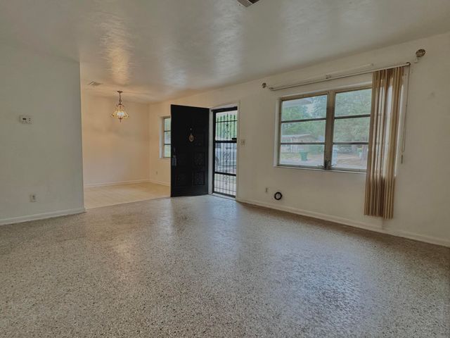 325 Avon Lane, Mary Esther, FL 32569