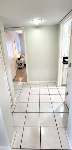 10351 REGAL DRIVE 18, Largo, FL 33774