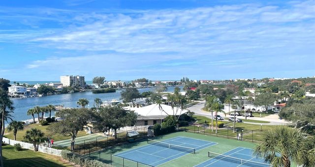 10351 REGAL DRIVE 18, Largo, FL 33774