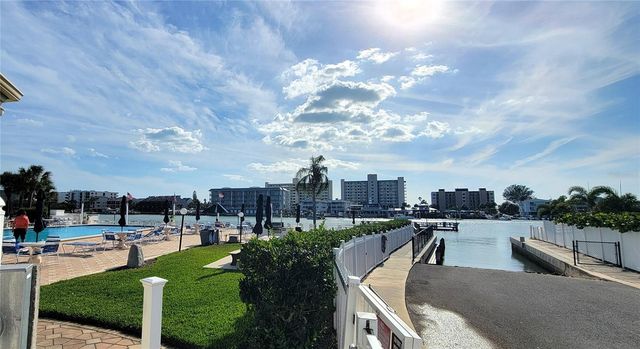 10351 REGAL DRIVE 18, Largo, FL 33774