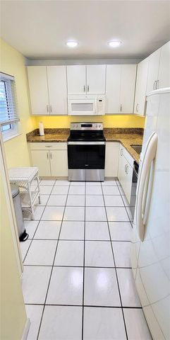 10351 REGAL DRIVE 18, Largo, FL 33774