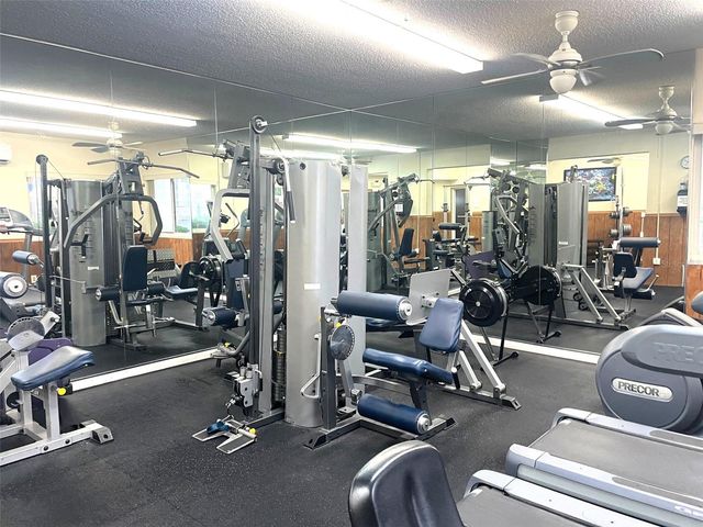 10351 REGAL DRIVE 18, Largo, FL 33774