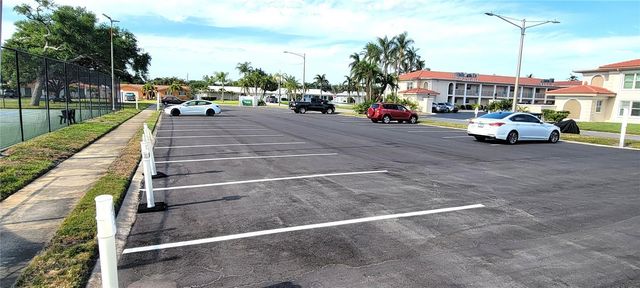 10351 REGAL DRIVE 18, Largo, FL 33774