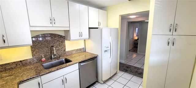 10351 REGAL DRIVE 18, Largo, FL 33774