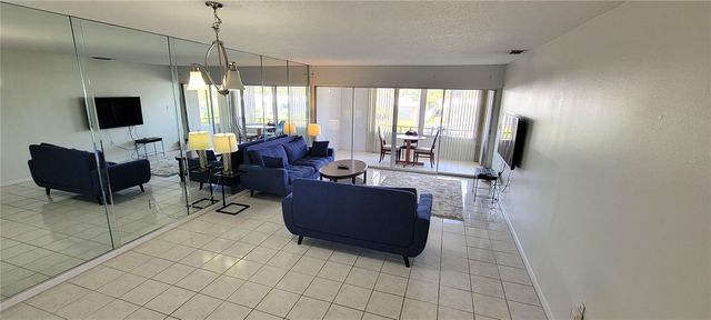 10351 REGAL DRIVE 18, Largo, FL 33774