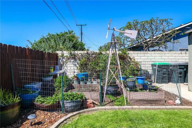 390 N Milford, Orange, CA 92867