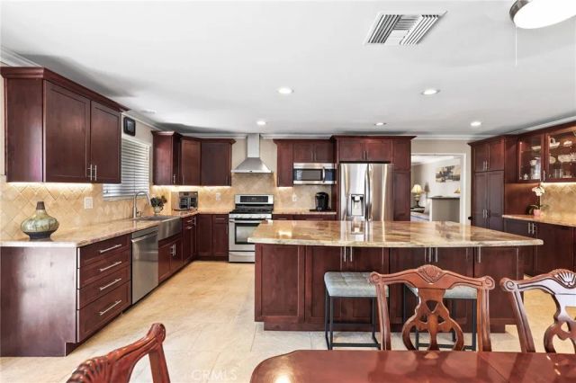 390 N Milford, Orange, CA 92867