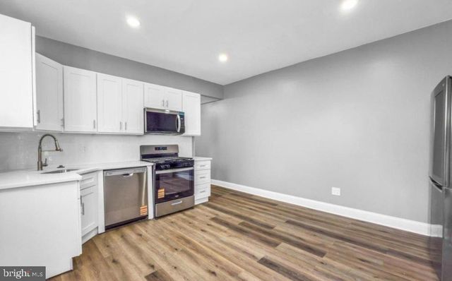 302 JONES AVE, Burlington, NJ 08016