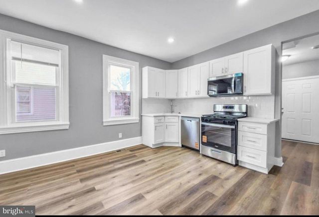 302 JONES AVE, Burlington, NJ 08016
