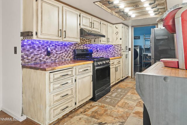 749 E Street, Fernley, NV 89408