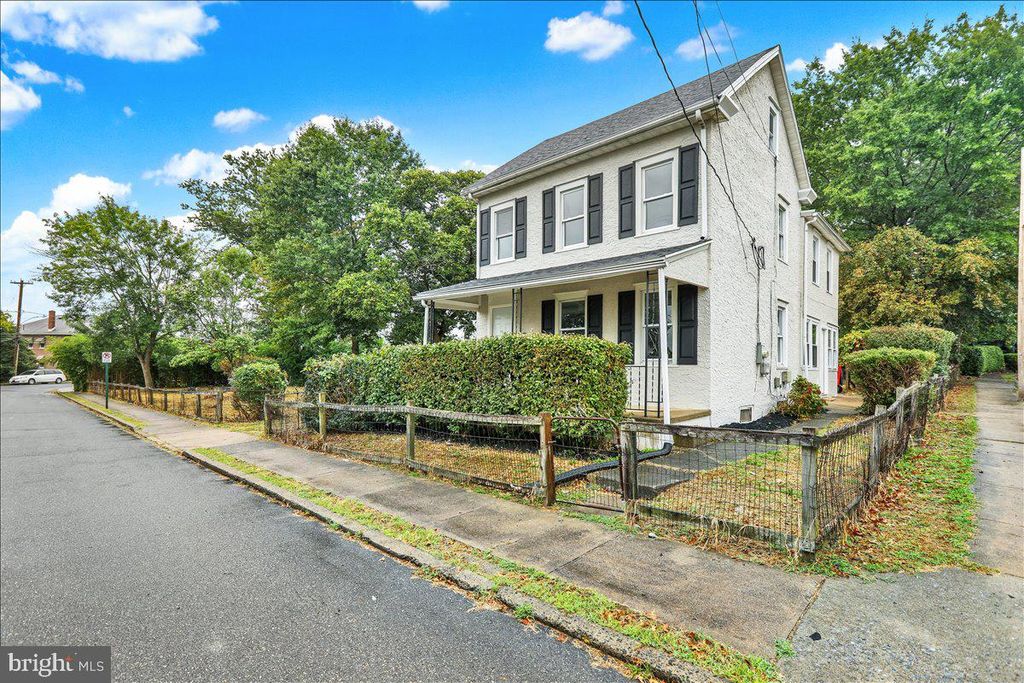 3 W RACE ST, Pottstown, PA 19464