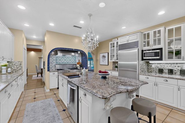 10136 Masters Drive NE, Albuquerque, NM 87111