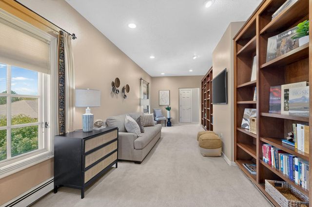 10136 Masters Drive NE, Albuquerque, NM 87111