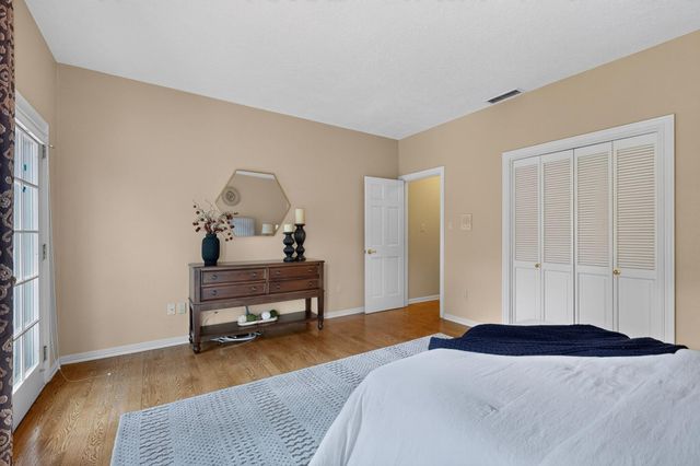 10136 Masters Drive NE, Albuquerque, NM 87111