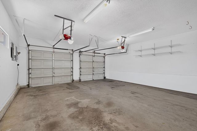 10136 Masters Drive NE, Albuquerque, NM 87111