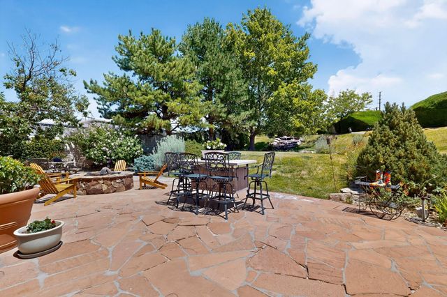 10136 Masters Drive NE, Albuquerque, NM 87111
