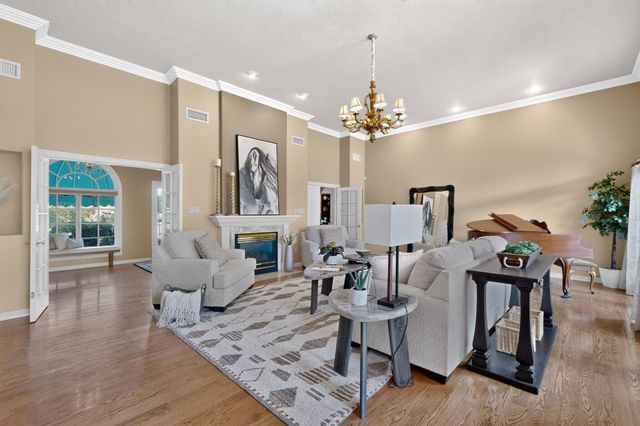 10136 Masters Drive NE, Albuquerque, NM 87111