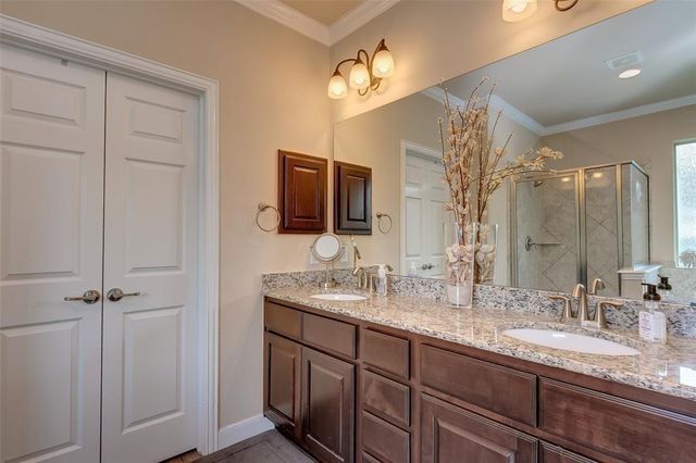 3 Galleta Court, The Woodlands, TX 77389