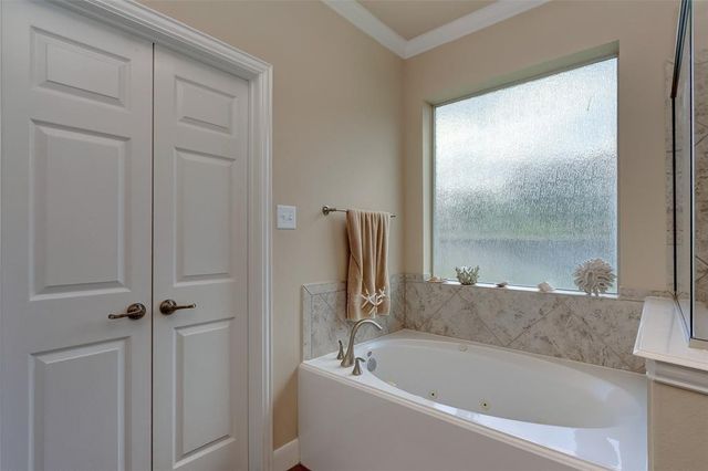 3 Galleta Court, The Woodlands, TX 77389