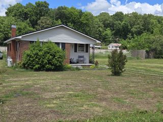 307 E Commerce St, Waverly, TN 37185