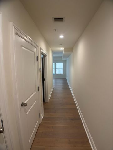 150 SE 3RD Avenue 13, Miami, FL 33131