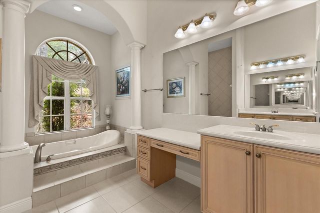 420 VALLEY STREAM DRIVE, Geneva, FL 32732