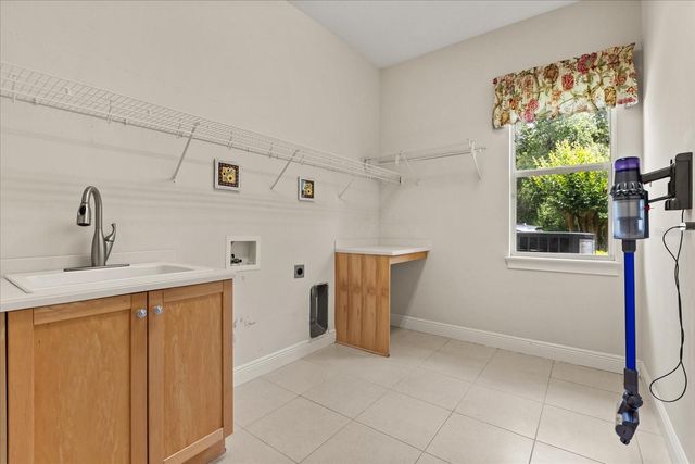 420 VALLEY STREAM DRIVE, Geneva, FL 32732