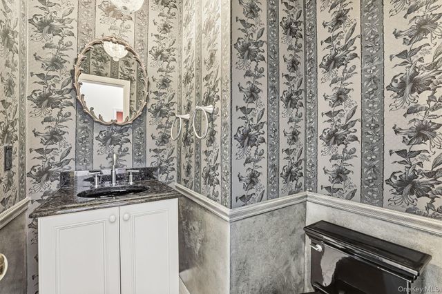 4 Westfield Road, White Plains, NY 10605