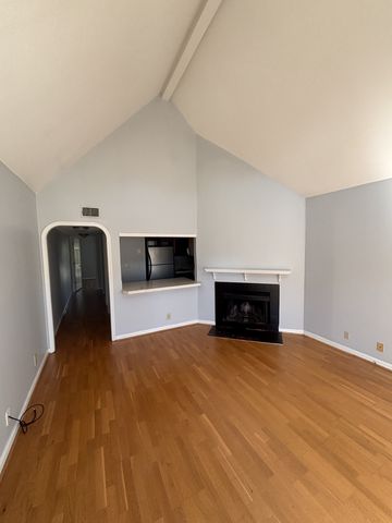 3204 W End Cir Apt 11, Nashville, TN 37203