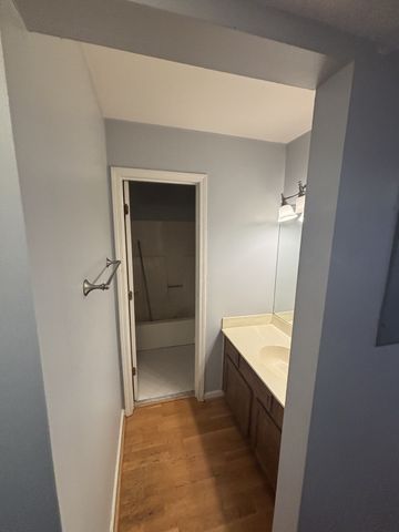 3204 W End Cir Apt 11, Nashville, TN 37203