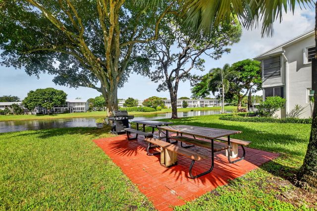 539 Durham S S, Deerfield Beach, FL 33442