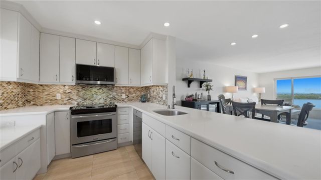 4500 GULF OF MEXICO DRIVE 3, Longboat Key, FL 34228