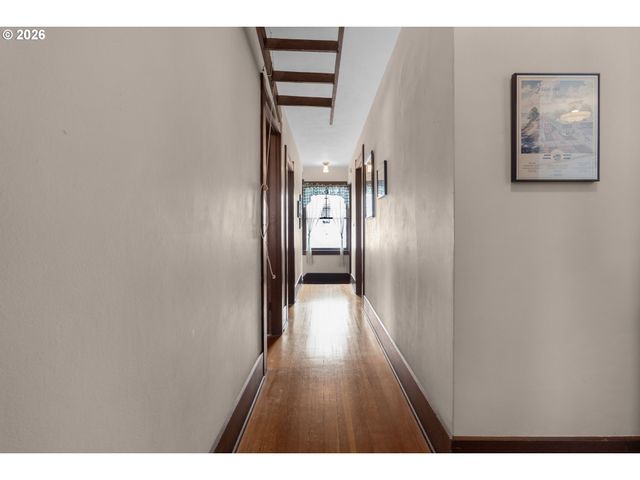 1528 IRVING Ave, Astoria, OR 97103