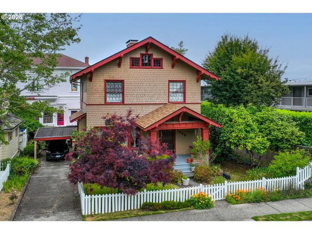 1528 IRVING Ave, Astoria, OR 97103