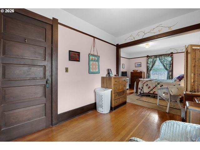 1528 IRVING Ave, Astoria, OR 97103