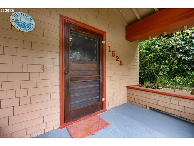 1528 IRVING Ave, Astoria, OR 97103