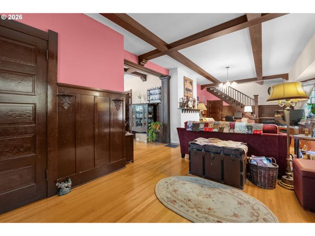 1528 IRVING Ave, Astoria, OR 97103