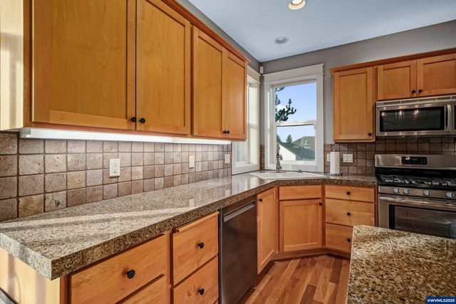 5829 Montevallo St SE, Salem, OR 97306