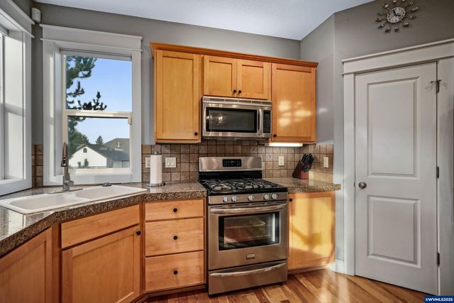 5829 Montevallo St SE, Salem, OR 97306