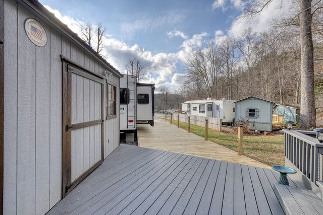 164 Bear Bend, Blairsville, GA 30512