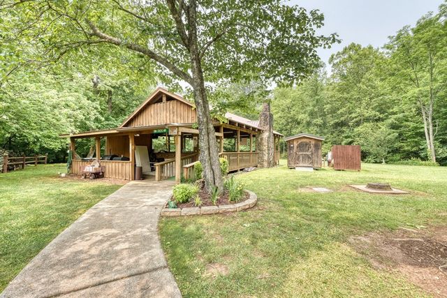164 Bear Bend, Blairsville, GA 30512