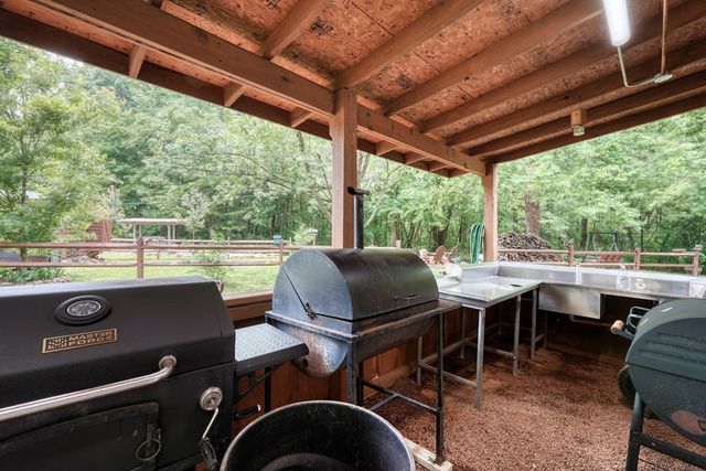 164 Bear Bend, Blairsville, GA 30512