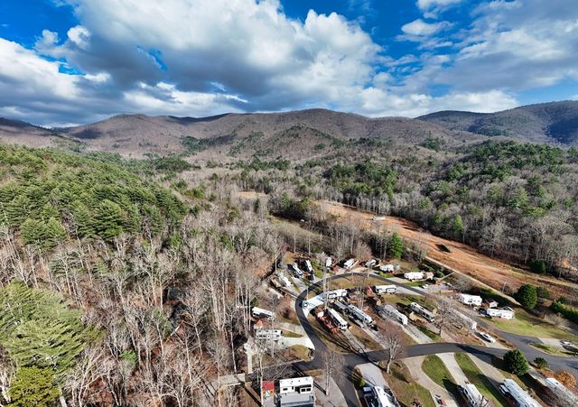 164 Bear Bend, Blairsville, GA 30512