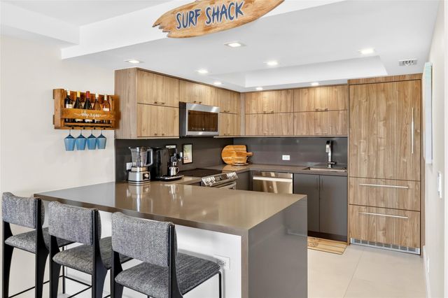 1710 S Ocean Ln 203, Fort Lauderdale, FL 33316