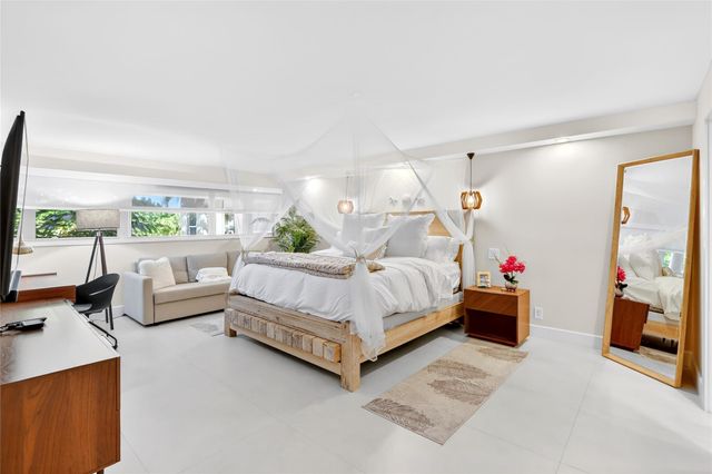 1710 S Ocean Ln 203, Fort Lauderdale, FL 33316