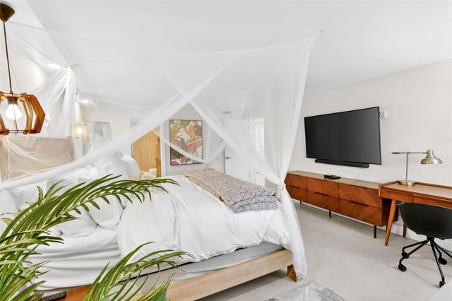 1710 S Ocean Ln 203, Fort Lauderdale, FL 33316