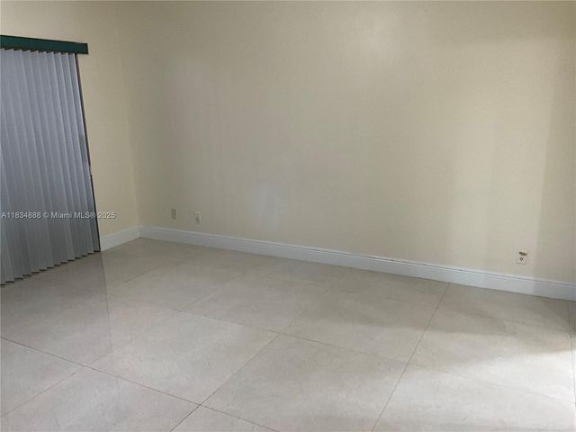 300 Berkley Rd 108, Hollywood, FL 33024