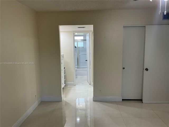 300 Berkley Rd 108, Hollywood, FL 33024
