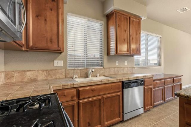 5621 Seedling Way, Marysville, CA 95901